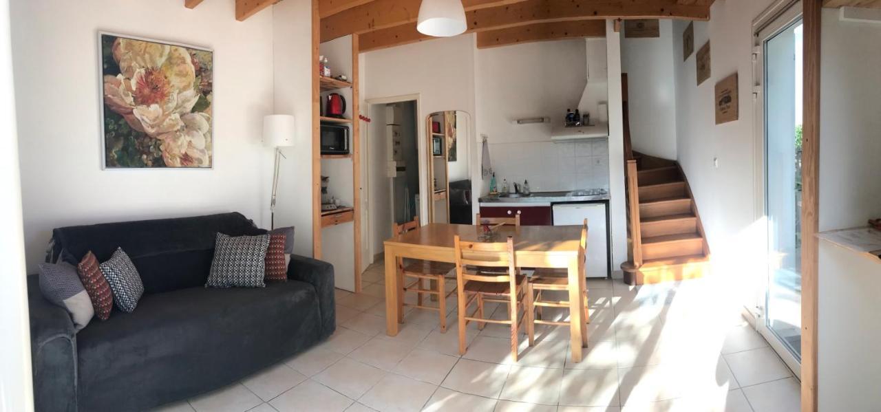 Mirande Montagne-Saint Emilion Apartman Montagne  Kültér fotó